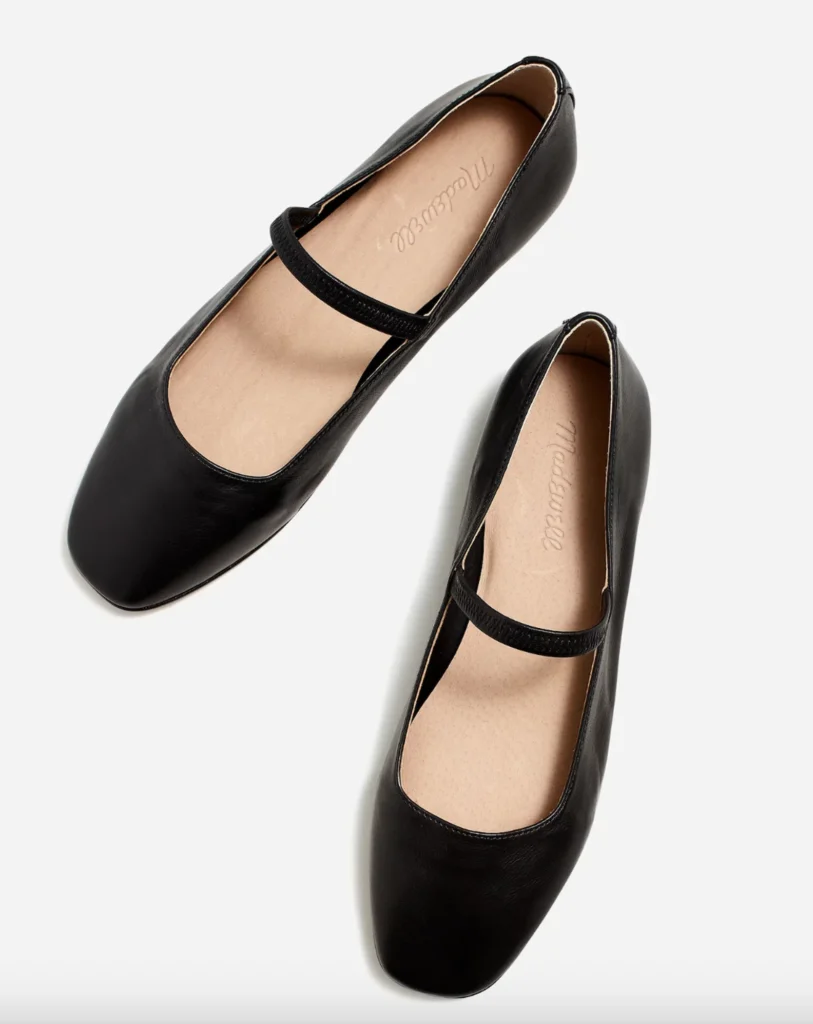 Ballet flats with straps